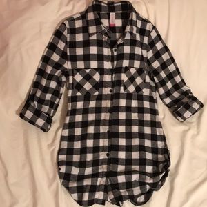 Black and white gingham flannel tunic M